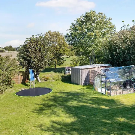 Summerhouse With Both Island Charm And Sea View *