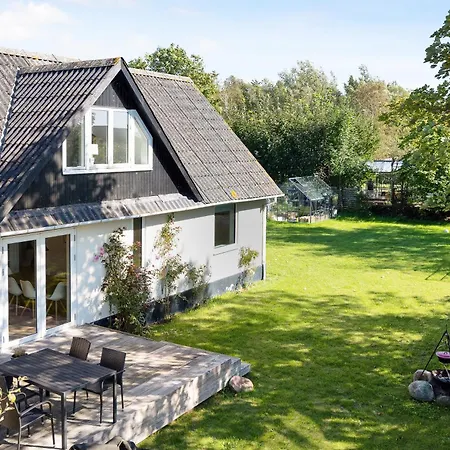 Summerhouse With Both Island Charm And Sea View Villa Holbæk