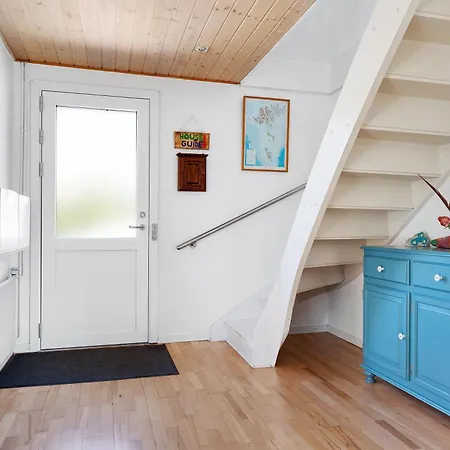 Villa Summerhouse With Both Island Charm And Sea View *
